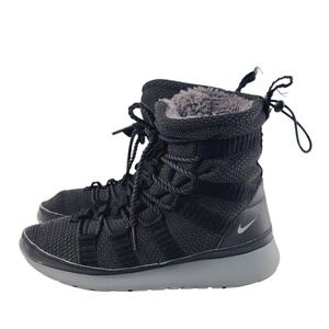 Nike, Lace Up High Top Sneaker / Winter Sneaker Boots, Women's Size 6 Black Gray
